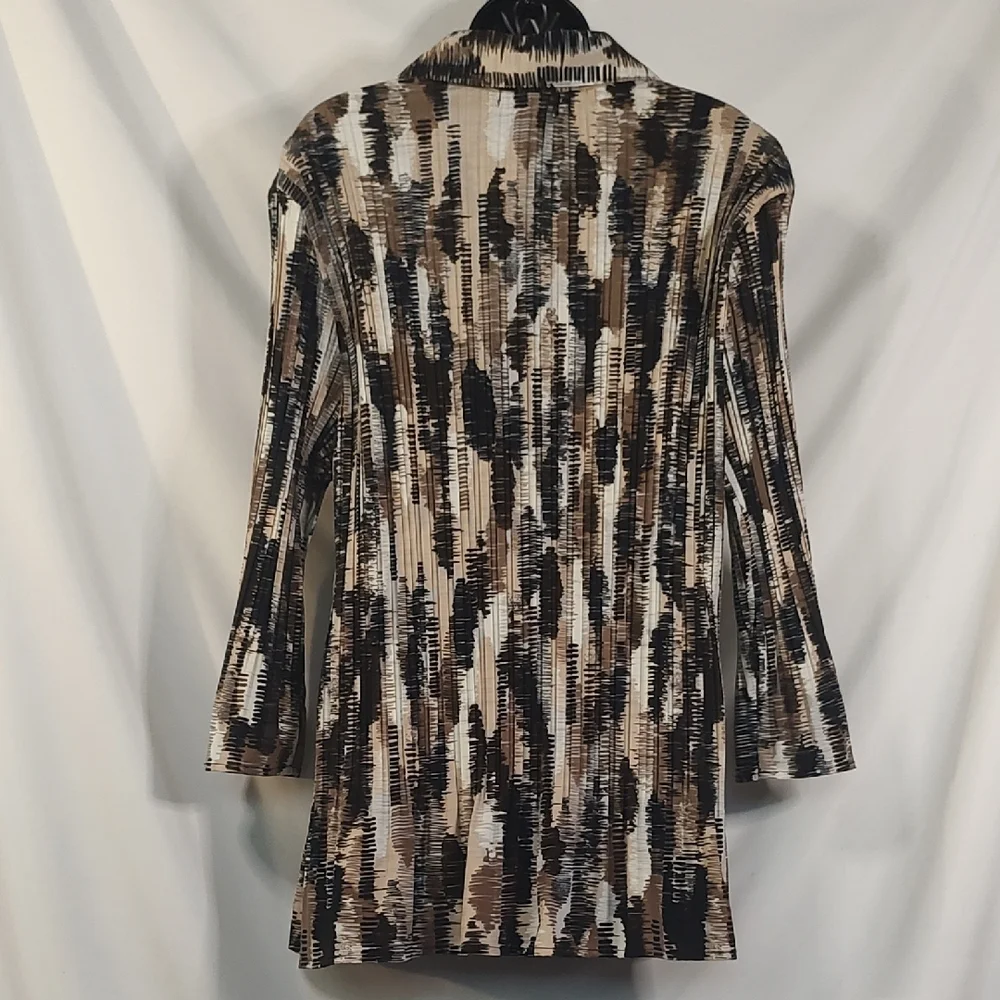 Laura Scott Brown and Black Button Down Shirt - Picture 7 of 11